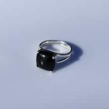 Load image into Gallery viewer, Fabuleux Vous La Stele Square Dome Ring Black Onyx size 9