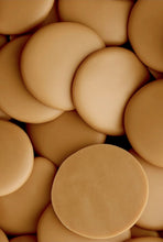 Load image into Gallery viewer, House of Chocolate Caramel Melts Mini Christmas Cracker