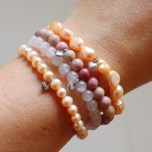 Load image into Gallery viewer, Fabuleux Vous La Pierre Rose Quartz Bracelet Stretchy