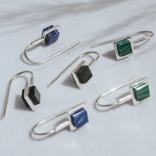 Load image into Gallery viewer, Fabuleux Vous La Stele Black Onyx Hook Earrings Petite