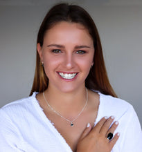 Load image into Gallery viewer, Fabuleux Vous La Stele Black Onyx Necklace Petite