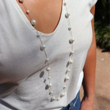 Load image into Gallery viewer, Fabuleux Vous Perle Long Gold Pearl Necklace