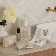 Load image into Gallery viewer, Pilbeam Timeless Blossoms Hand Towel
