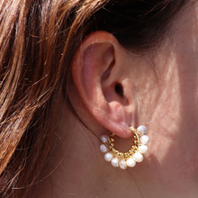 Load image into Gallery viewer, Fabuleux Vous Steel Me YG Fresh Water Pearl Woven Hoop Earrings