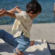 Load image into Gallery viewer, Nature Baby Short Sleeve Caravan Shirt Muslin- Fish Fable Print