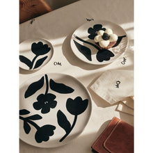 Load image into Gallery viewer, Maytime Broste Flora Dinner Plate