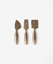 Load image into Gallery viewer, French Country Collections Chunky Forged Cheese Set