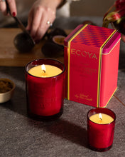 Load image into Gallery viewer, Ecoya Passionfruit & Martini Madison Candle 400g