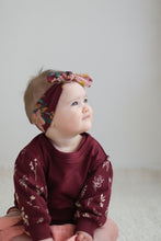 Load image into Gallery viewer, Burrow and Be Flower Sketch Sweater