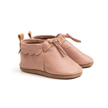 Load image into Gallery viewer, Pretty Brave Moc Dusky Pink