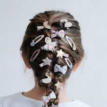 Load image into Gallery viewer, Mimi &amp; Lula Swanlake Clic Clacs
