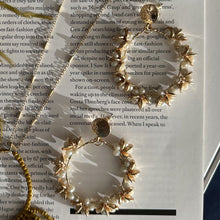 Load image into Gallery viewer, Four Corners Ivory Wreath Earrings
