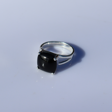 Load image into Gallery viewer, Fabuleux Vous La Stele Square Dome Ring Black Onyx size 9
