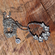 Load image into Gallery viewer, Fabuleux Vous Steel Me Silver Flower Necklace
