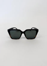 Load image into Gallery viewer, Stella &amp; Gemma Willow Sunglasses Matt Tort
