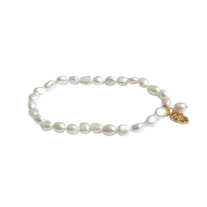 Lindi Kingi Baroque Pearl Bracelet with Charm