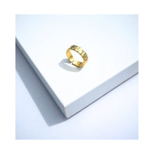 Load image into Gallery viewer, Lindi Kingi Hammered Ring Gold
