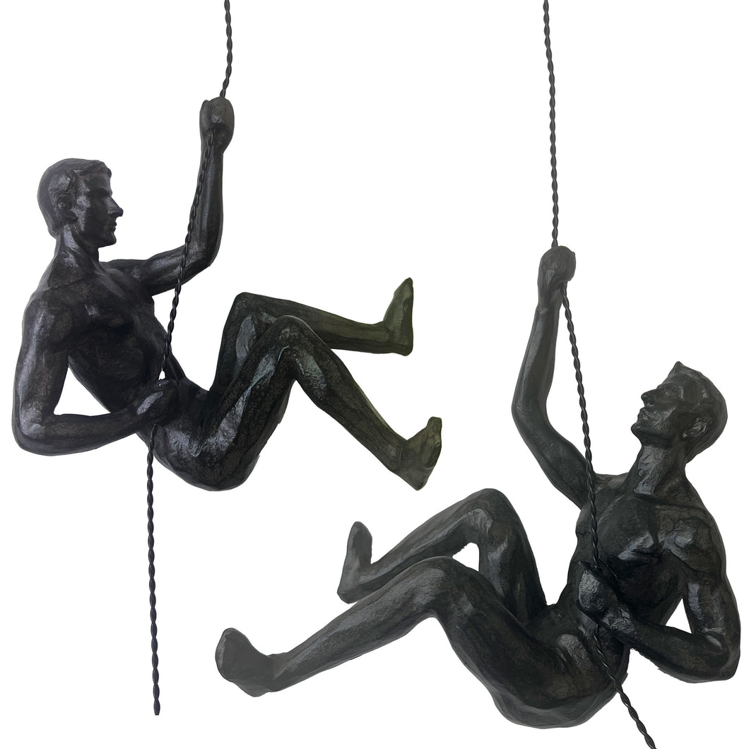 Linens & More Aged Hanging Men set of 2