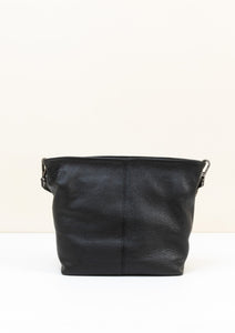 La Lupa Lola Crossbody- Black