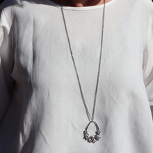 Load image into Gallery viewer, Fabuleux Vous Steel Me Silver Flower Necklace
