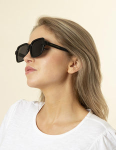 Stella & Gemma Gisele Sunglasses Black