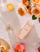 Load image into Gallery viewer, Ecoya Peachy Mini Diffuser Holiday Collection
