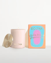 Load image into Gallery viewer, Ecoya Sorbet Summer: Vanilla Bean &amp; Passionfruit Madison Candle
