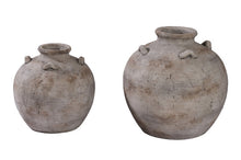 Load image into Gallery viewer, Flower Systems Volterra Pot Sandwash Small
