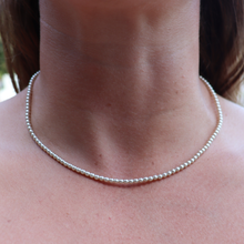 Load image into Gallery viewer, Fabuleux Vous Perle Petite Champagne Pearl Necklace
