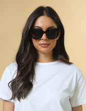 Load image into Gallery viewer, Stella &amp; Gemma Ashling Sunglasses- Black
