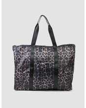 Load image into Gallery viewer, Stella &amp; Gemma Shopper Bag- Leopard
