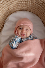 Load image into Gallery viewer, Burrow &amp; Be 100% Wool Knit Baby Blanket- Carnation
