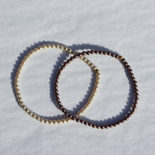 Load image into Gallery viewer, Fabuleux Vous Perle Champagne 3mm Stretchy Bracelet
