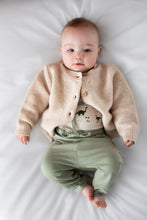 Load image into Gallery viewer, Burrow &amp; Be 100% Wool Cardigan- Ecru
