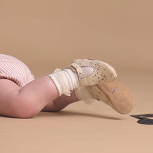 Load image into Gallery viewer, Pretty Brave Baby Morgan- Winter Bloom
