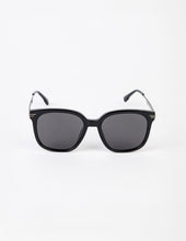 Load image into Gallery viewer, Stella &amp; Gemma Judy Sunglasses- Black
