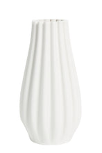 Load image into Gallery viewer, Flower Systems Steffi White Vase Small 3D Ceramic
