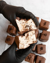 Load image into Gallery viewer, House of Chocolate Cookies &amp; Cream Marshmallows
