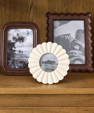 Load image into Gallery viewer, French Country Collections Aria Round Photo Frame
