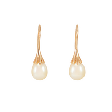 Load image into Gallery viewer, Simply Italian White Pearl Claw Drop Earrings
