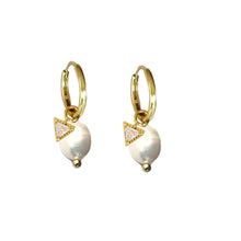 Load image into Gallery viewer, Lindi Kingi Pearl &amp; Prism Hoops
