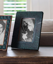 Load image into Gallery viewer, French Country Collections Jade Fan Photoframe 4x6
