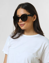 Load image into Gallery viewer, Stella &amp; Gemma Giselle Sunglasses-Black
