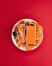 Load image into Gallery viewer, Ecoya Mandarin Gin Festive Fragrance Duo
