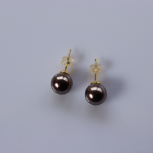 Load image into Gallery viewer, Fabuleux Vous Perle Mocha 10mm Glass Pearl Earrings
