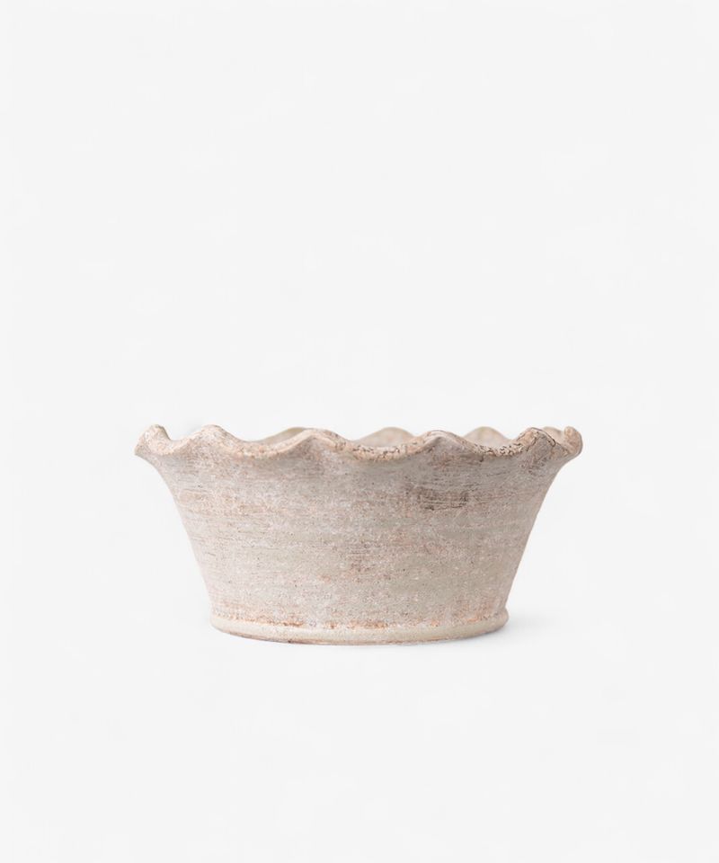 French Country Collections Wavy Planter Bowl