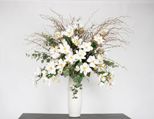 Load image into Gallery viewer, Flower Systems Legacy Magnolia Spray Cream 91cm
