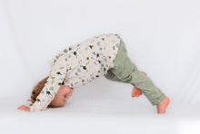 Load image into Gallery viewer, Burrow &amp; Be Seagrass Marley Pants
