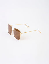 Load image into Gallery viewer, Stella &amp; Gemma Parker Sunglasses- Gold
