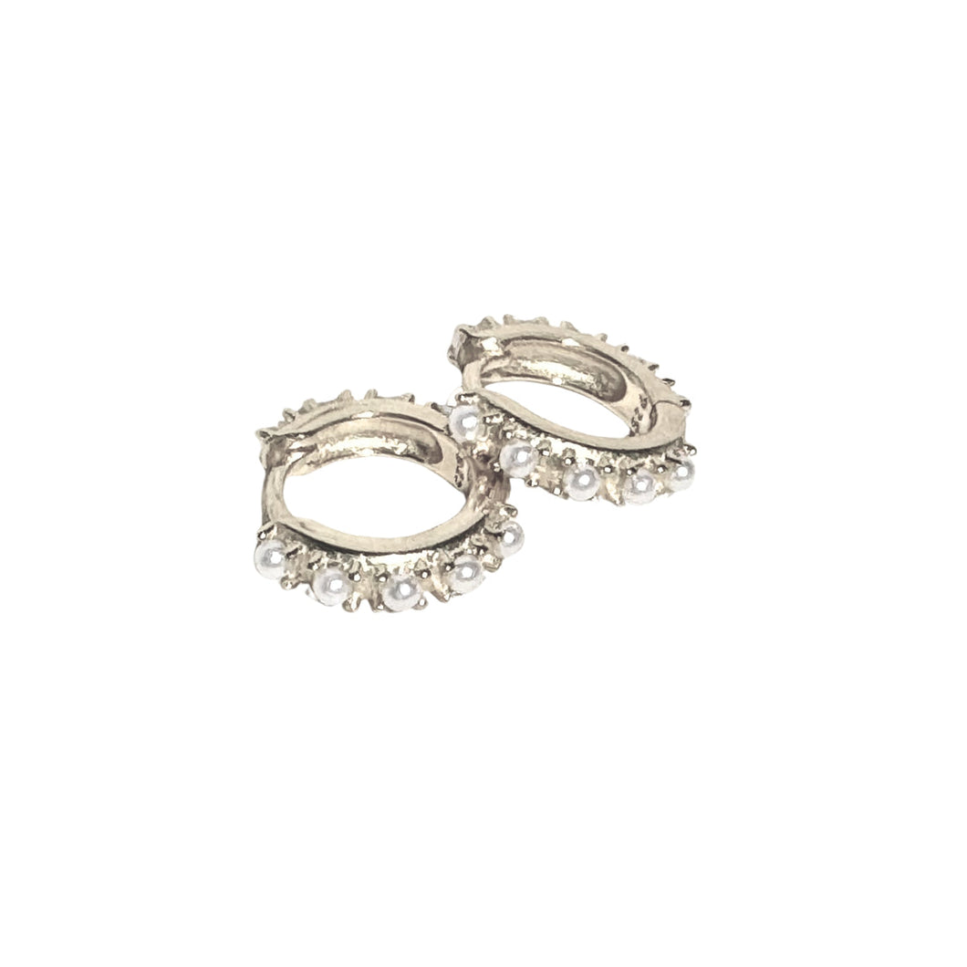 Lindi Kingi Silver Pearla Sleepers